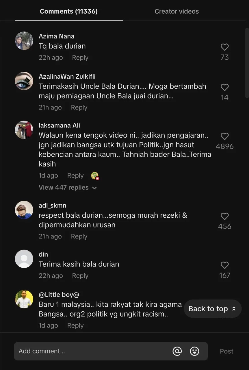 Penjual Durian Ini Tolak Duit, Hadiahkan Musang King Pada Budak-Budak